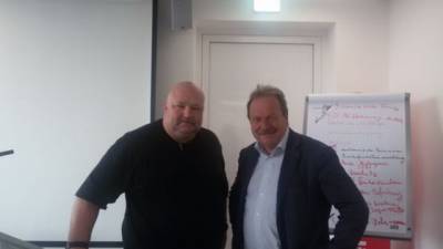 Am Rande der Verdi Tagung im bayerischen Mosbach, Ralf Steindorf mit dem Verdi Vorsitzenden Frank Bsirske